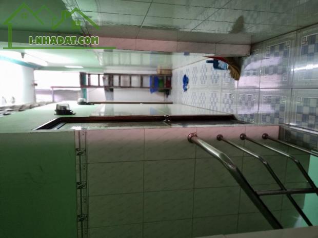 BÁN NHÀ HẺM 256 PHẠM VĂN CHÍ QUẬN 6 - 42M2 - 1