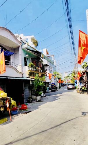 CHỈ 7 ĐỒNG 💰 – NHÀ 2 MẶT TIỀN XE HƠI – QUẬN 7 – VỊ TRÍ ĐẸP KHÓ TÌM!