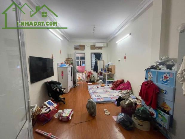 PHỐ CHỢ KHÂM THIÊN - 2 MẶT NGÕ MỞ CỬA  - DT 33m2 4 tầng MT 3.7m Giá 7.3 tỷ - 3