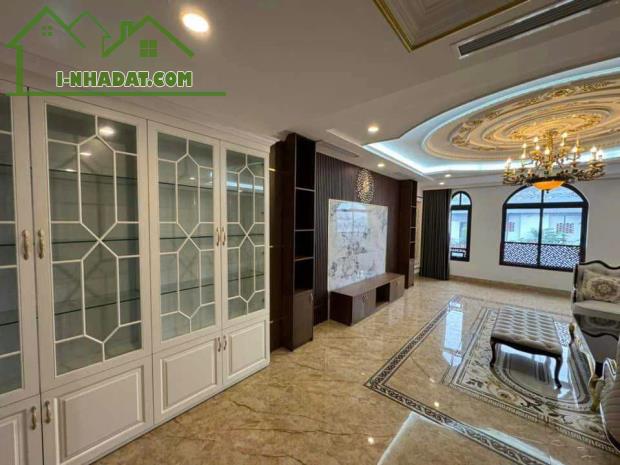 Nhà  đẹp , 40m,MT4m,  còn mới giá hơn 6 tỷ,ngõ rộng tại Ngọc Thuỵ - 1