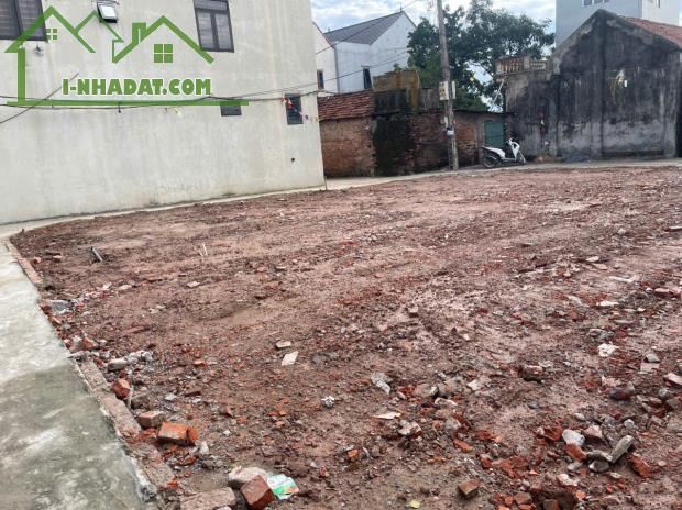 80m lô góc thụy hương cách quốc lộ 6 chỉ 200m cách bến xe yên nghĩa chỉ 1km giá 3,6tỷ - 2