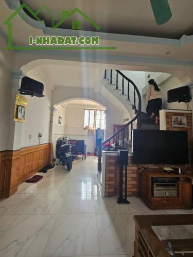 BÁN NHÀ 4 TẦNG BẰNG LIỆT CĂN GÓC, 3 THOÁNG, BA GÁC, 39M2, MT4.2M GIÁ 5.2 TỶ (CTL)