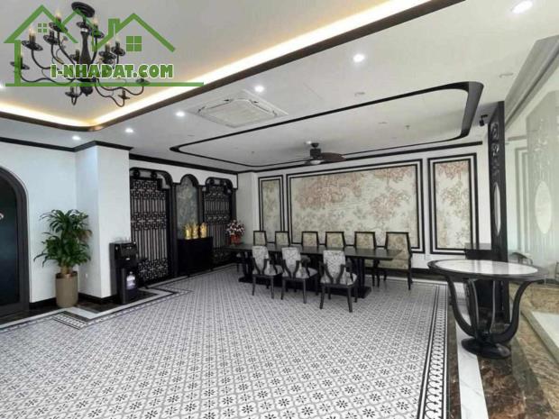 BÁN KHẢN CẤP TÒA NHÀ VCHO THUÊ DÒNG TIỀN ÔN ĐỊNH - CẦU GIẤY - 200 M2-9 T - 150 TỶ