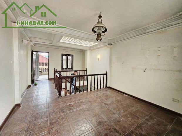 NGUYỄN CHÍ THANH - PHÂN LÔ - Ô TÔ TẢI TRÁNH - CỰC HIẾM NHÀ BÁN - 45M² NHỈNH 15 TỈ - 5