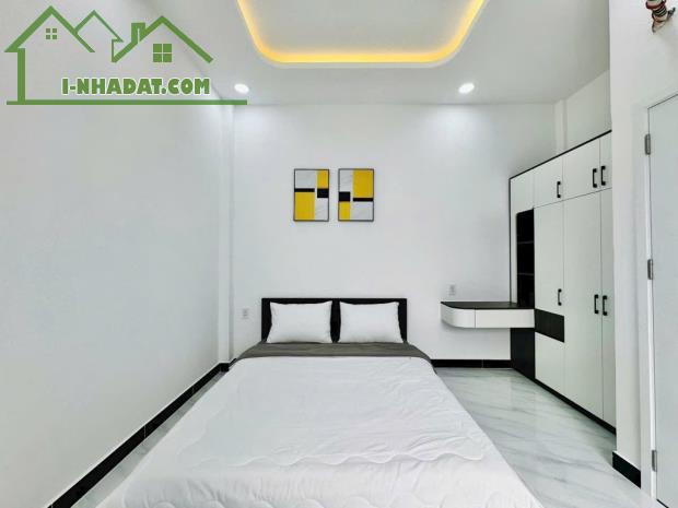 SIÊU PHẨM - 3 PN - GẦN ĐẠI HỌC CÔNG NGHIỆP , DT 58 M2, 4,5 x12 M . LÝ THƯỜNG KIỆT, P4 ,GV - 2
