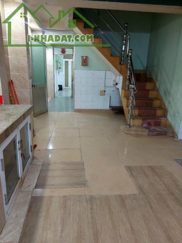 BÁN NHÀ HẺM NGUYỄN TRÃI QUẬN 5 - 62M2
