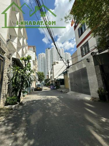 BÁN NHÀ KHU KIỀU ĐÀM - HIM LAM, QUẬN 7
Diện tích: 5x16m
Giá: Nhỉnh 11 tỷ