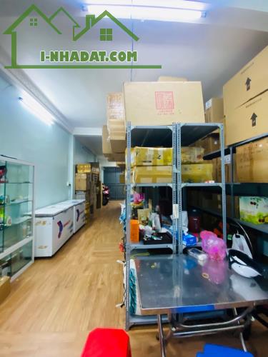 BÁN NHÀ HẺM NGÔ QUYỀN QUẬN 5 - 71M2 - 2