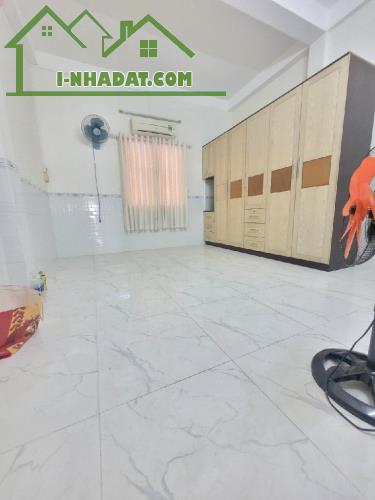 Bán nhà Tạ Quang Bửu, 35tr/ tháng, Phân lô, 250m2, chỉ 11 tỷ 2 - 2