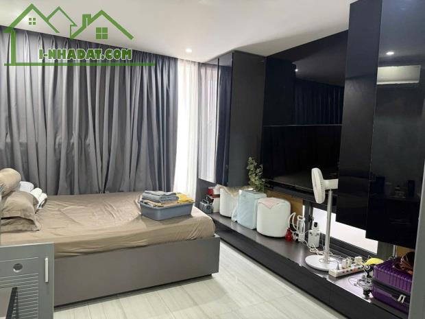 BÁN NHÀ KHU KIỀU ĐÀM - HIM LAM, 6 TẦNG, QUẬN 7
Diện tích: 6.3x14m
Giá: Nhỉnh 16 tỷ - 4