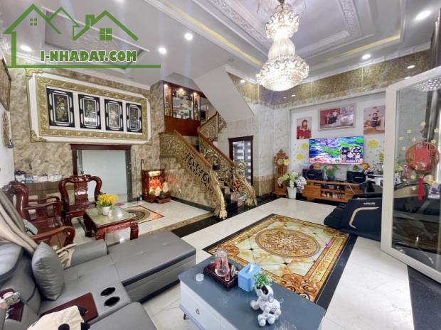 Biệt Thự 4 Tầng BÌnh Hưng Hòa -100m2(7.5 x13m), 4 Phòng Ngủ master, giáp AEON Tân PHú