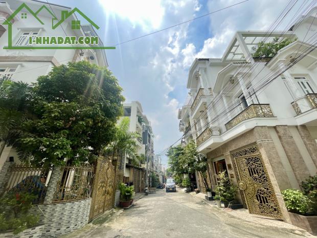 Biệt Thự 4 Tầng BÌnh Hưng Hòa -100m2(7.5 x13m), 4 Phòng Ngủ master, giáp AEON Tân PHú - 4