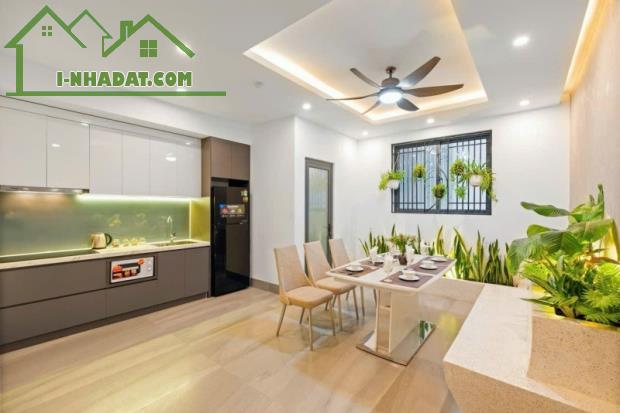 # MT Nguyễn Đức An gần Biển 80m2, 5 tầng hiện đại, Căn hộ Cao Cấp, 16 tỷ