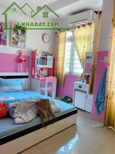 NHÀ BÁN QUANG TRUNG GV - NGAY KHU TRUNG TÂM - GIÁP BV & CA QUẬN  - DT 72M² - 3 TẦNG CHỈ 5. - 4