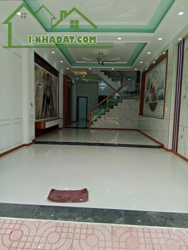 Nhà mới xây 1 lầu 1 trệt 5.8 tỷ/100m2, sân ô tô - 2