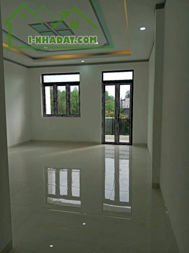 Nhà mới xây 1 lầu 1 trệt 5.8 tỷ/100m2, sân ô tô - 4