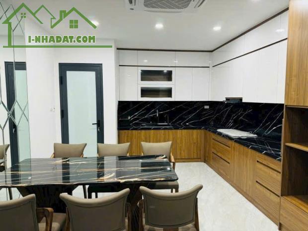 BÁN NHÀ ĐẸP PHỐ TƯ ĐÌNH -38M2- 4NGỦ- GẦN PHỐ -DÂN TRÍ CAO CHỈ 6TỶ

- - 1