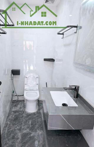 BÁN NHÀ ĐẸP PHỐ TƯ ĐÌNH -38M2- 4NGỦ- GẦN PHỐ -DÂN TRÍ CAO CHỈ 6TỶ

- - 4