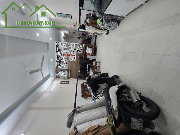 Bán nhà mặt tiền NB Tân Hương 92m²,1Lầu-8.5Tỷ-NGANG 5M - 2