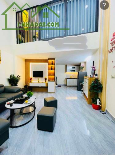 Bán nhà Trương Định - full nội thât , đủ tiện ích an sinh tốt , dt 35M giá 3.35 tỷ