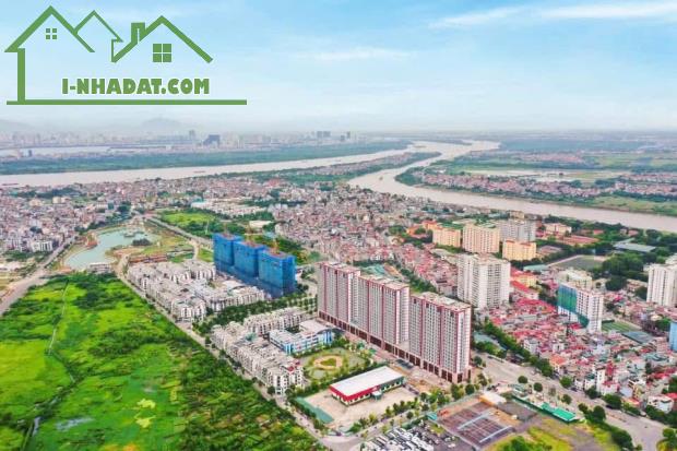 toà nhà văn phòng Long Biên, 255m x 6 tầng, mặt tiền 17.5m, vỉa hè, xe container quay đầu
