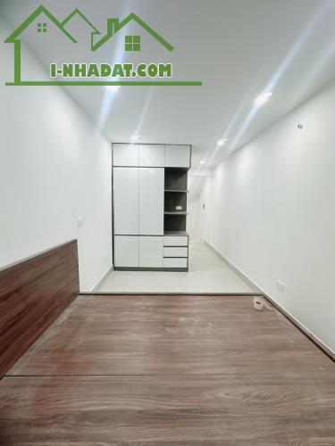 Bán nhà ngõ Đê Tô Hoàng – 4 tầng đẹp – Ngõ thoáng – Gần Đại Cồ Việt – Giá chỉ 5.05 tỷ - 2