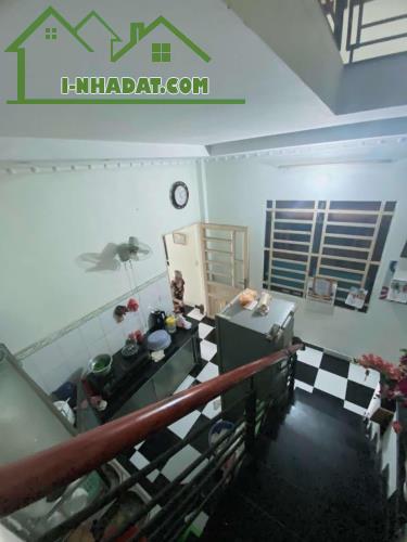 Bán nhà 95m2, 2T, hẻm 7m, ngay chợ Thuận Giao, nhỉnh 3 tỷ, đường 22 tháng 12, Thuận An, BD