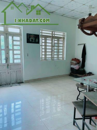 Bán nhà 95m2, 2T, hẻm 7m, ngay chợ Thuận Giao, nhỉnh 3 tỷ, đường 22 tháng 12, Thuận An, BD - 1