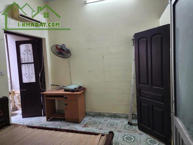 Bán nhà Vân Hồ 3-DT 52m2 x 2 tầng.MT 5,2m.LÔ GÓC-GẦN PHỐ-NGÕ RỘNG-ĐẦU TƯ XÂY NHÀ - 1