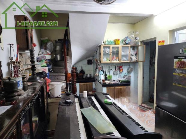 Bán nhà Vân Hồ 3-DT 52m2 x 2 tầng.MT 5,2m.LÔ GÓC-GẦN PHỐ-NGÕ RỘNG-ĐẦU TƯ XÂY NHÀ - 2