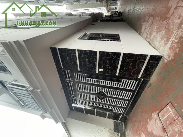 Nghỉ Lễ cũng bán. Biên Giang, Hà Đông. 36m², 5 tầng, mặt tiền 4,5m. Nhà mới ở luôn