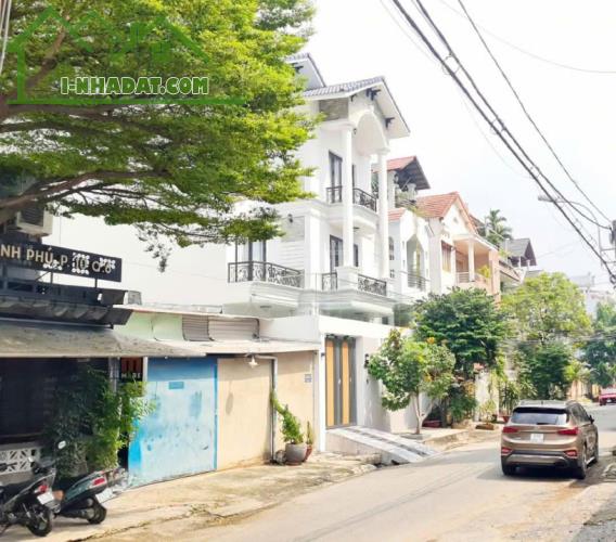 Bán nhà KDC Bình Hưng đối diện Bến xe Quận 8, 100m2 - chỉ nhỉnh 8 tỷ