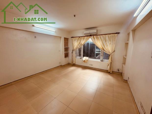 Bán nhà riêng đường Tam Khương, Đống Đa, 6 tầng dân xây, ô chờ thang máy, 5m ra mặt phố - 1