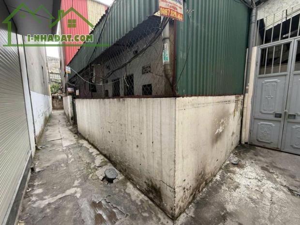 BÁN ĐẤT TẶNG NHÀ TAM TRINH, GẦN PHỐ, DÒNG TIỀN, 40M2 GIÁ CHỈ 6,1 TỶ