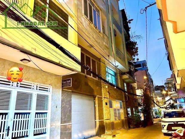 CHÍNH CHỦ CẦN BÁN CĂN ĐƯỜNG SỐ - GIOA THÔNG THUẬN TIỆN - QUA QUẬN 1 CHỈ 3 PHÚT- THÔNG RA - 3