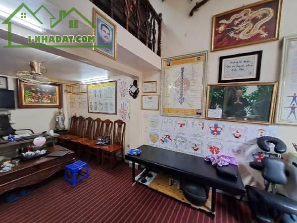 NHÀ ĐẸP NGỌC THUỴ, LONG BIÊN DÂN XÂY CHẮC CHẮN - MẶT TIỀN RỘNG - CÁCH 20M RA PHỐ NGỌC THỤY - 1