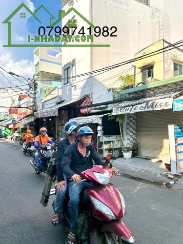 NHÀ BÁN MẶT TIỀN ĐƯỜNG XÓM CHIẾU- KHU DÂN CƯ SẦM UẤT- THÍCH HƠP VỪA Ở VỪA KINH DOANH ĐA - 2