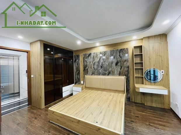 BÁN NHÀ TRẦN QUANG DIỆU ĐỐNG ĐA 40m 7T Mt 5m THANG MÁY NGÕ THÔNG KINH DOANH GIÁ 15.2 TỶ. - 2