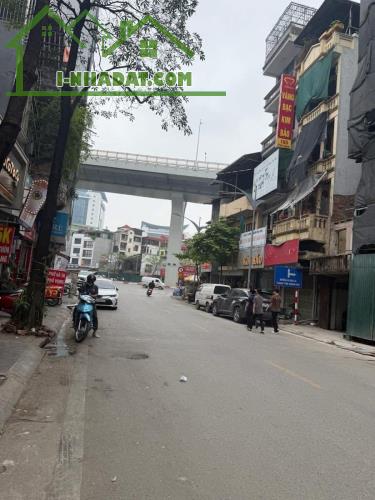 MẶT PHỐ VỌNG THANH XUÂN, VỊ TRÍ ĐẸP VỈA HÈ ĐÁ BÓNG KINH DOANH, DT 470M2 GIÁ 194 TỶ