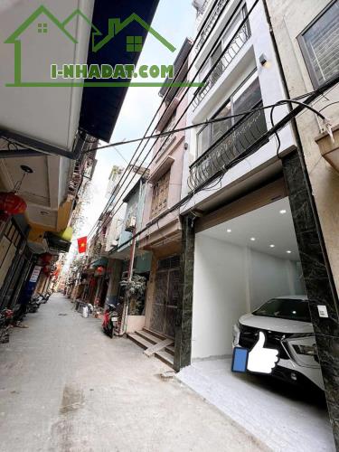 Bán Nhà Cực Đẹp Ô Tô Vào Nhà – Có Thang Máy – Thiết Kế Thông Minh – Ngõ Thông Kinh Doanh