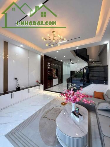 MÁI ẤM CHO GIA ĐÌNH NHỎ 5x21 SỔ HỒNG RIÊNG GẦN TRUNG TÂM TP BIÊN HÒA - 1