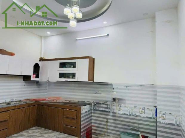 Chủ Ngộp Bán gấp nhà 157m2 Bà Điểm Hóc Môn 800tr – SHR – ở ngay - 2