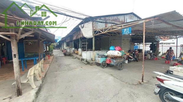 Bán nhà góc 2 tầng ngay chợ Rạch Cát Quận 8 giá 2,7 tỷ còn thương lượng