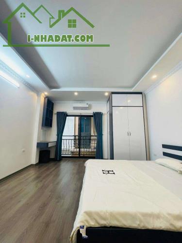 Bán nhà Phạm Văn Đồng 6 tầng 38m2 thang máy nhập, hai thoáng, ngõ rộng, kinh doanh, giá 8. - 1