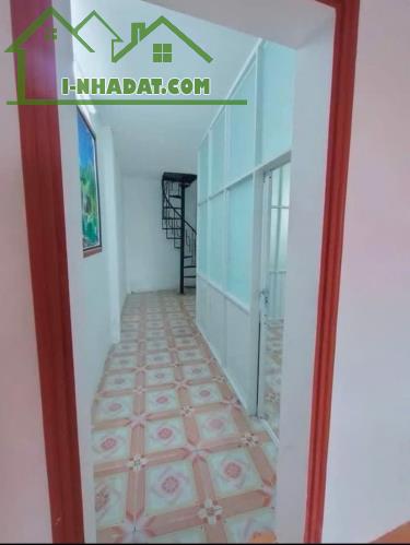 Bán gấp nhà 99m2 có SHR Tân hiệp Hóc môn Giá 720triệu. Bán gấp trong tuần - 3