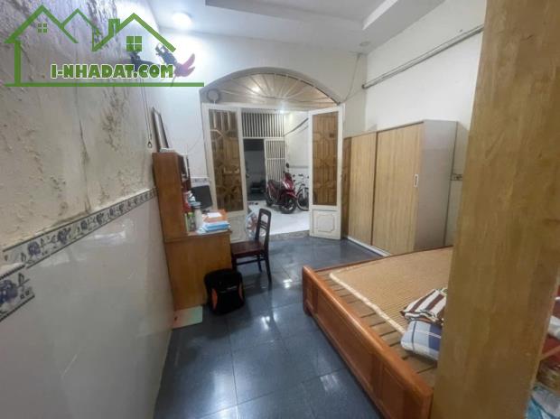 Bán nhà 1 sẹc Tô Ký Trung Chánh, DTx 70 m2 .Giá chỉ  3.3 tỷ (TL) - 2