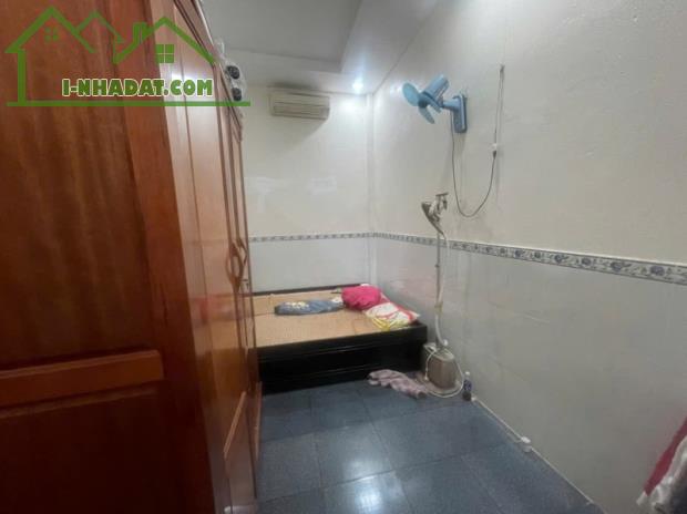 Bán nhà 1 sẹc Tô Ký Trung Chánh, DTx 70 m2 .Giá chỉ  3.3 tỷ (TL) - 3