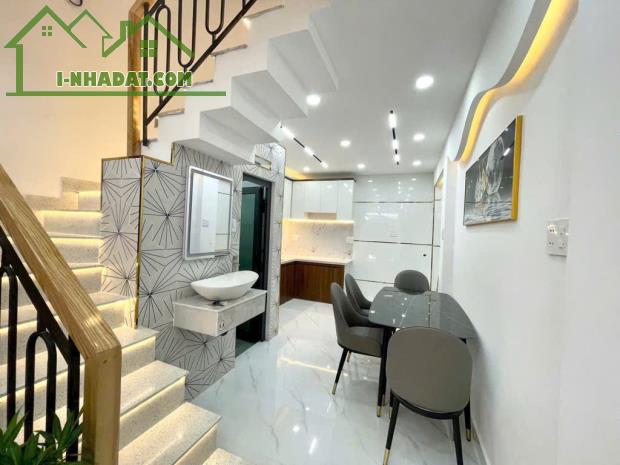 🏠 CẦN BÁN NHÀ 4 TẦNG – GIÁ NHỈNH 4 TỶ – GẦN MẶT TIỀN – CÁCH EMART 2 CHỈ VÀI PHÚT