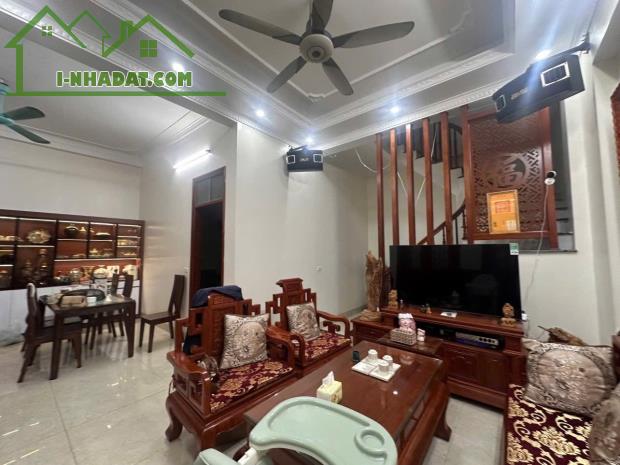 BÁN NHÀ 2.65 TỶ 3 TẦNG 71M2 ( HƯỚNG BẮC ) NGÕ KHU BÃI VƯỢT