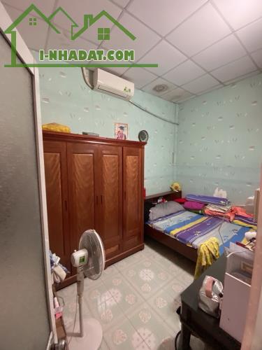 Bán nhà trệt, lầu - 64.8m2-(4,3 x 15) hẻm 8m xe tải chợ Rạch Ông đường Nguyễn Thị Tần - 1